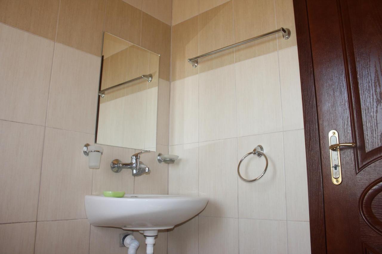 Family Hotel Akra تشيرنوموريتس المظهر الخارجي الصورة